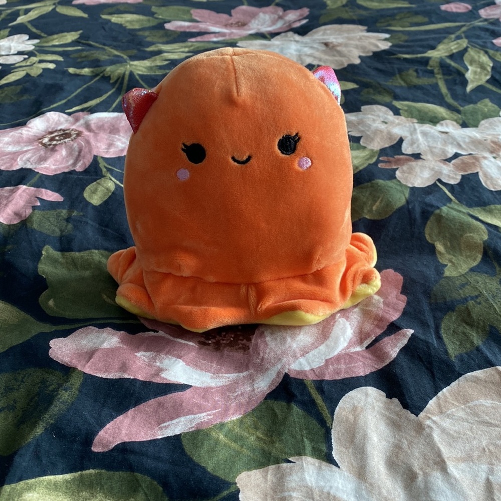 Norbu The Dumbo Octopus Squishmallow 5"